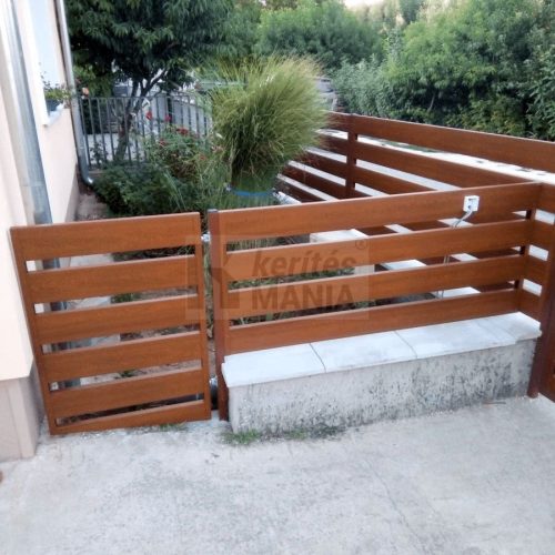 Lapraszerelt kerítésmező 66 cm magas aranytölgy